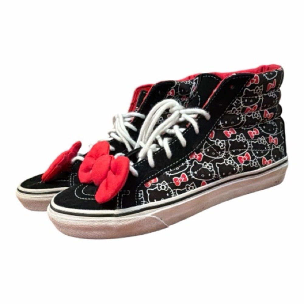 Rare Vans Black and Red Hello Kitty women’s High-Tops